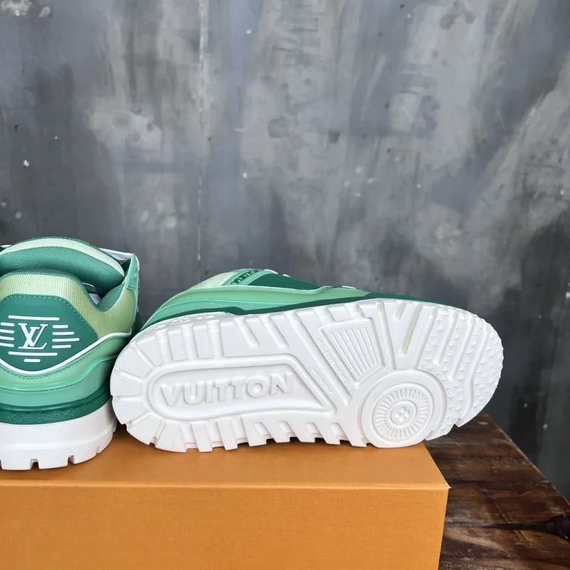 Louis Vuitton Trainer Sneaker FashionForward 30386