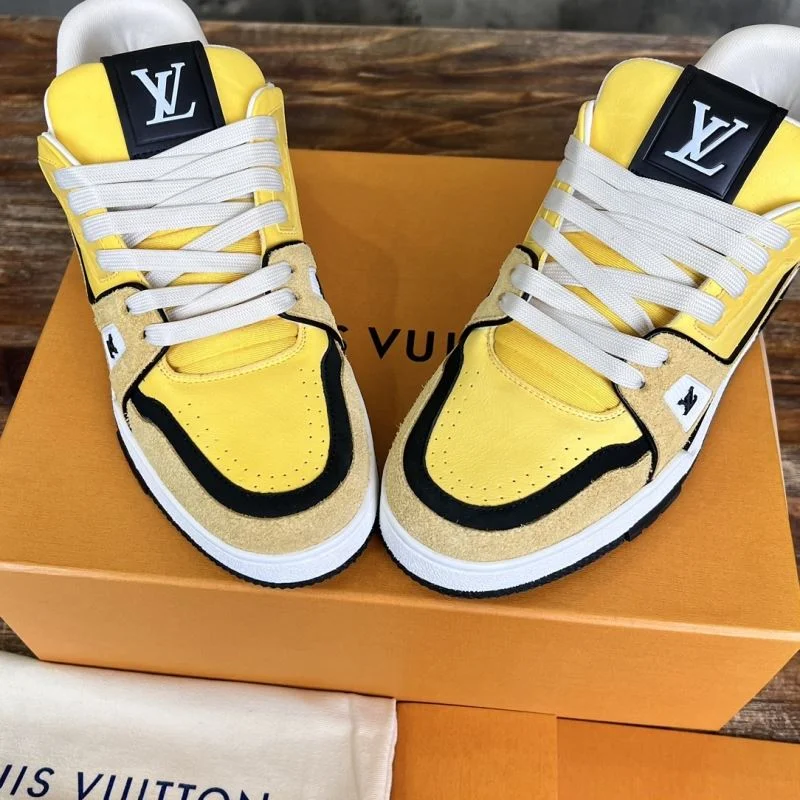 Modern Louis Vuitton Trainer Sneaker 30383