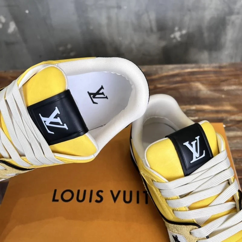 Modern Louis Vuitton Trainer Sneaker 30383