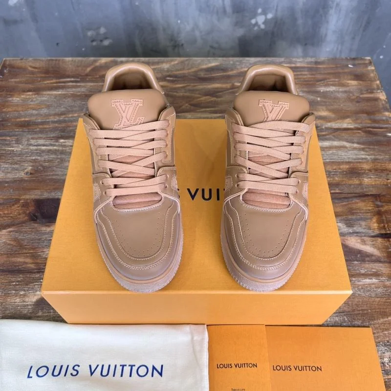 RelaxedFit Louis Vuitton Trainer Sneaker 30384
