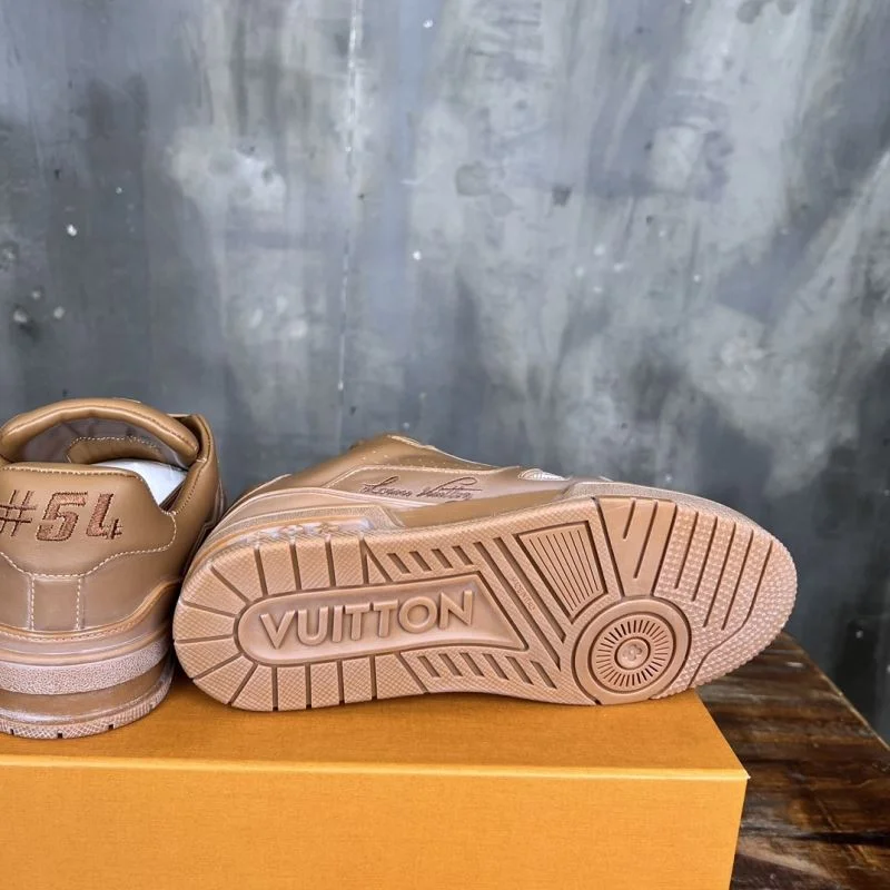 RelaxedFit Louis Vuitton Trainer Sneaker 30384