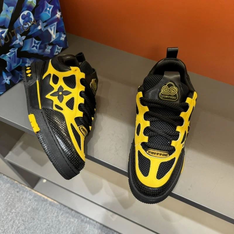 Functional Louis Vuitton Trainer Sneaker 30379