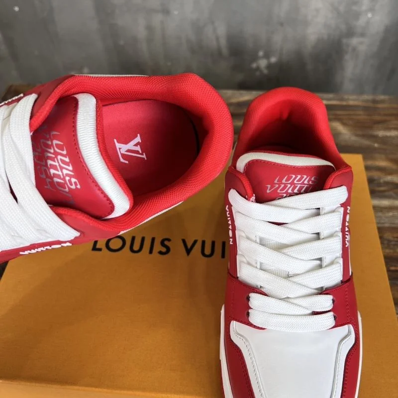 SmoothTexture Louis Vuitton Trainer Sneaker 30366
