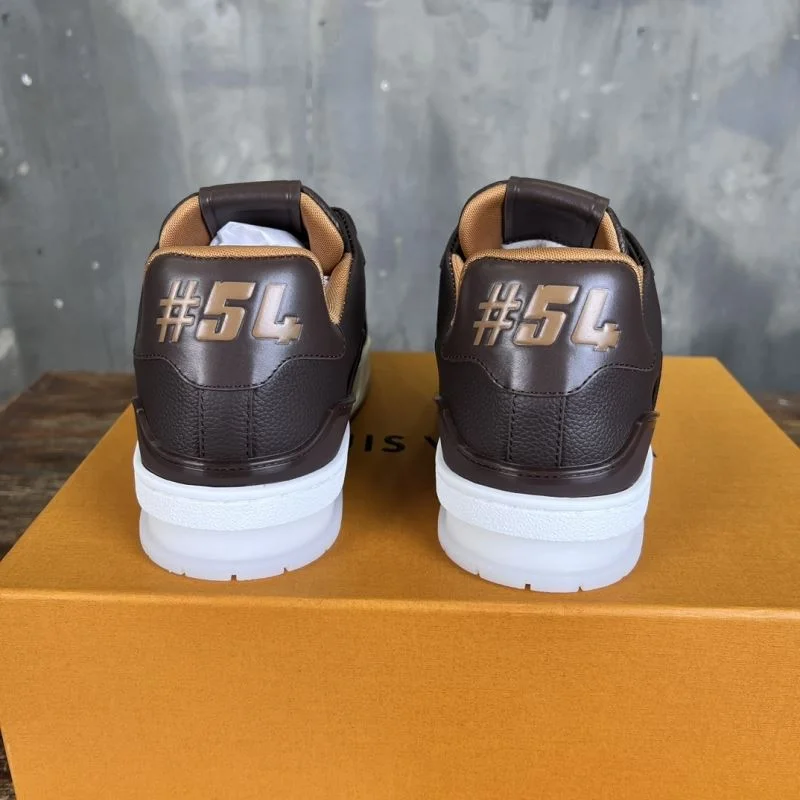 Louis Vuitton Trainer Sneaker Cozy 30371
