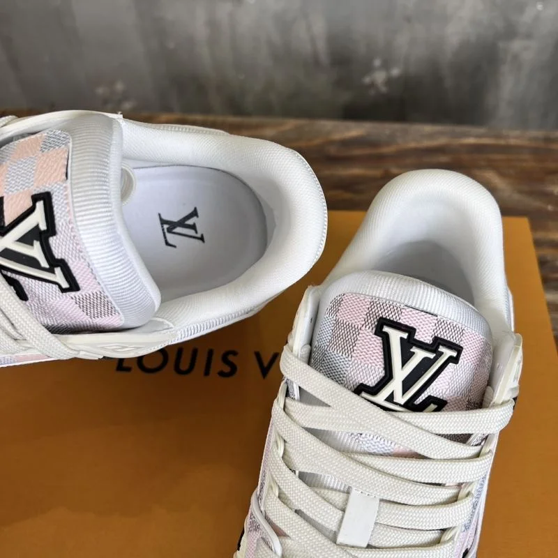 Louis Vuitton Trainer Sneaker DailyWear 30370
