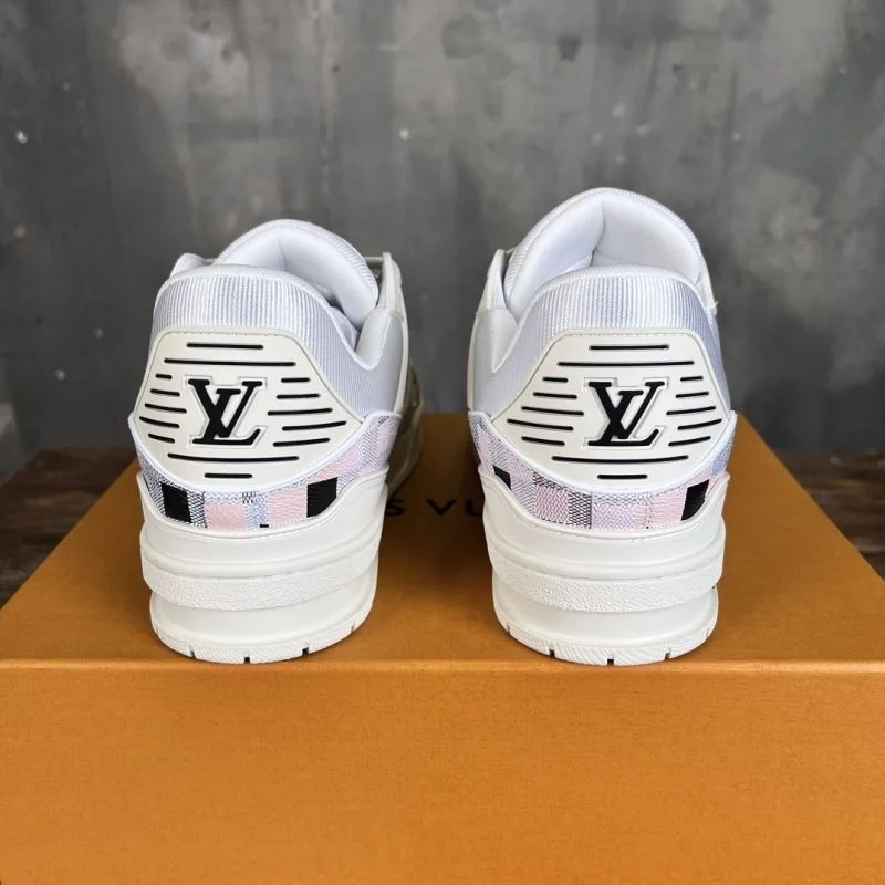 Louis Vuitton Trainer Sneaker DailyWear 30370