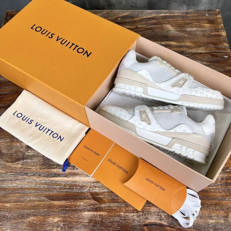 Louis Vuitton Trainer Sneaker Sustainable 30365