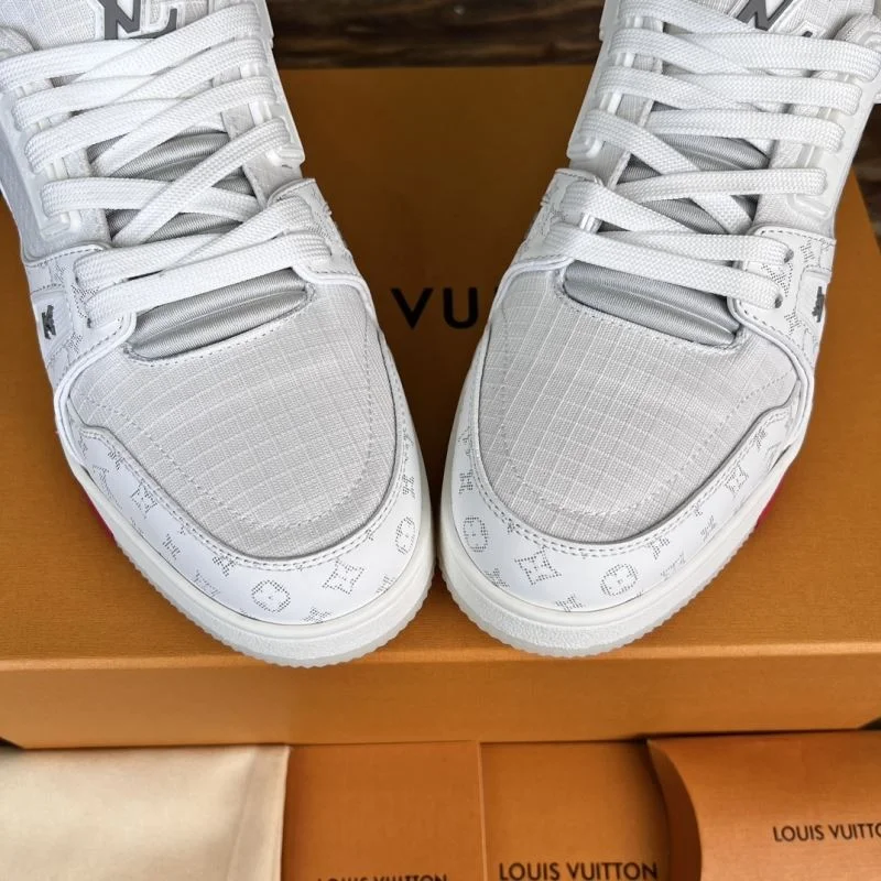 Louis Vuitton Trainer Sneaker OnTrend 30357