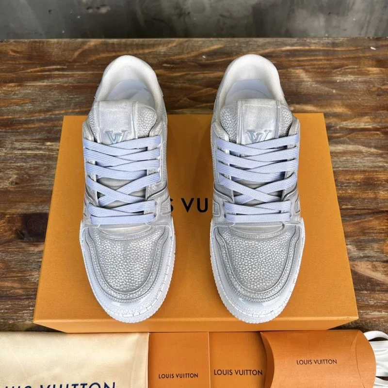 Durable Louis Vuitton Trainer Sneaker 30355