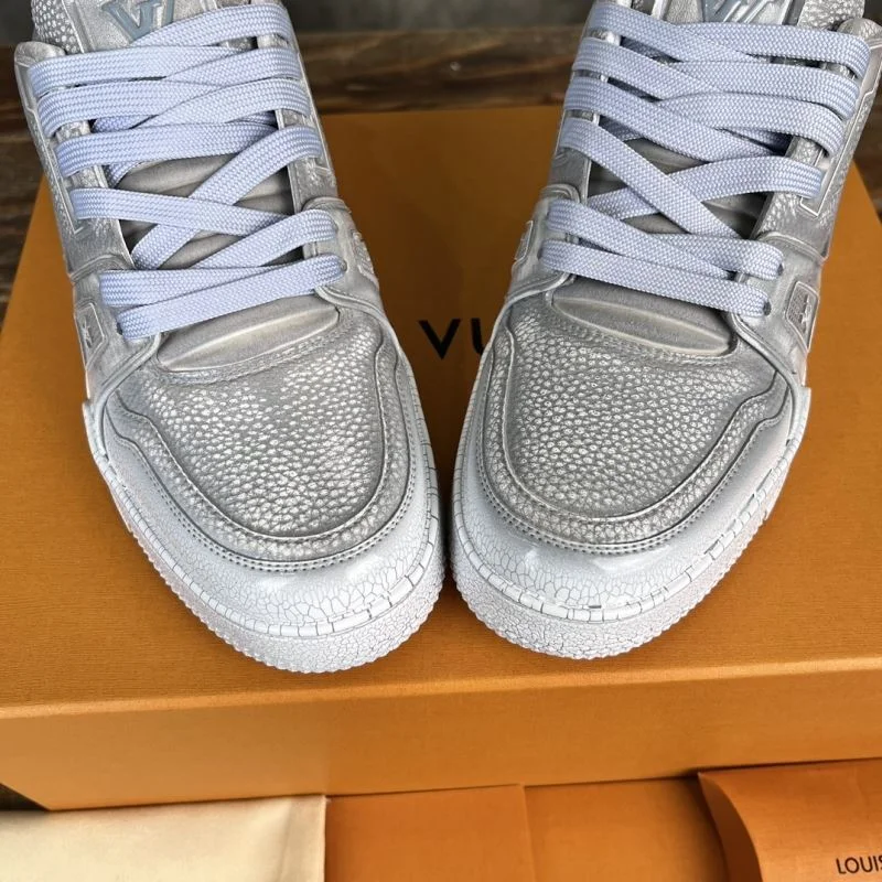 Durable Louis Vuitton Trainer Sneaker 30355