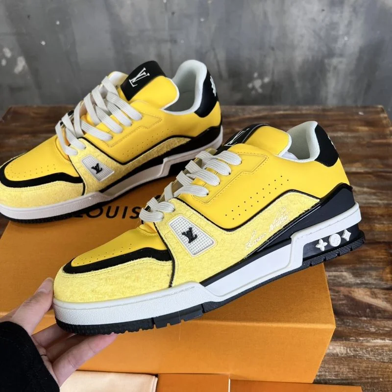 Bright Louis Vuitton Trainer Sneaker 30352