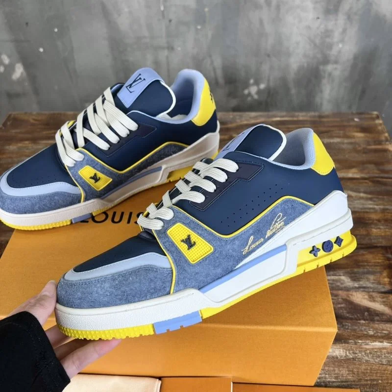 Louis Vuitton Trainer Sneaker Chic 30353