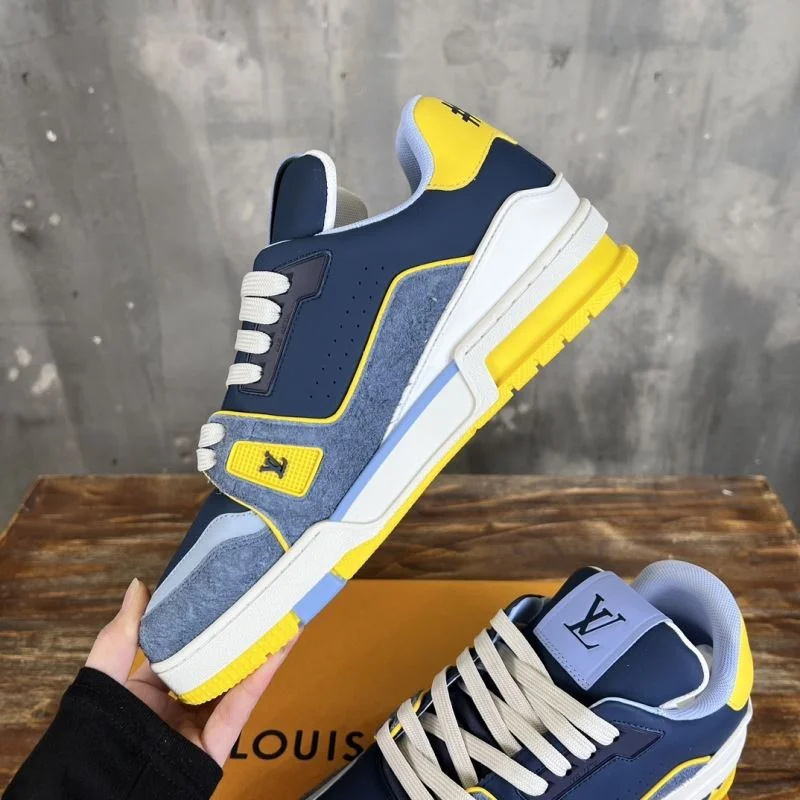 Louis Vuitton Trainer Sneaker Chic 30353