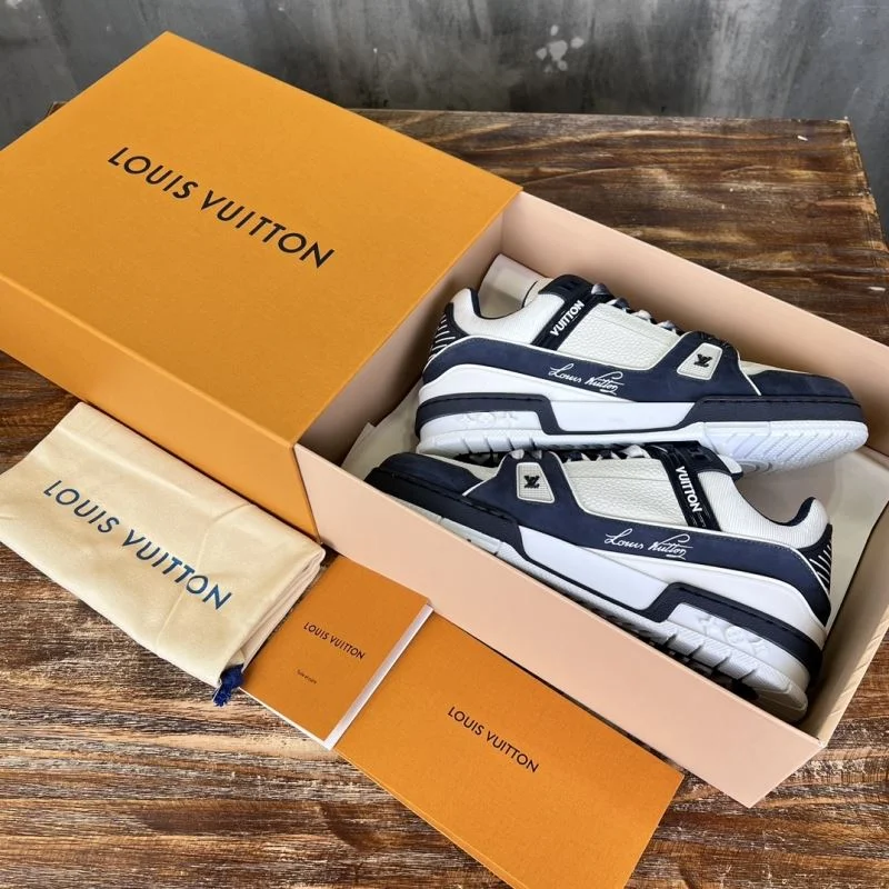 Durable Louis Vuitton Trainer Sneaker 30314