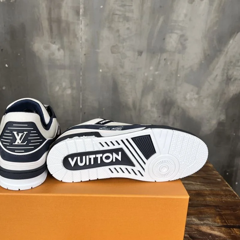 Durable Louis Vuitton Trainer Sneaker 30314