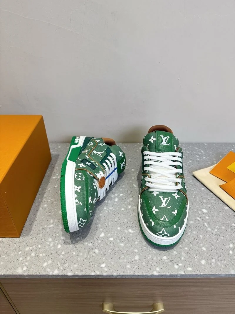 Louis Vuitton Trainer Sneaker TimelessDesign 31562