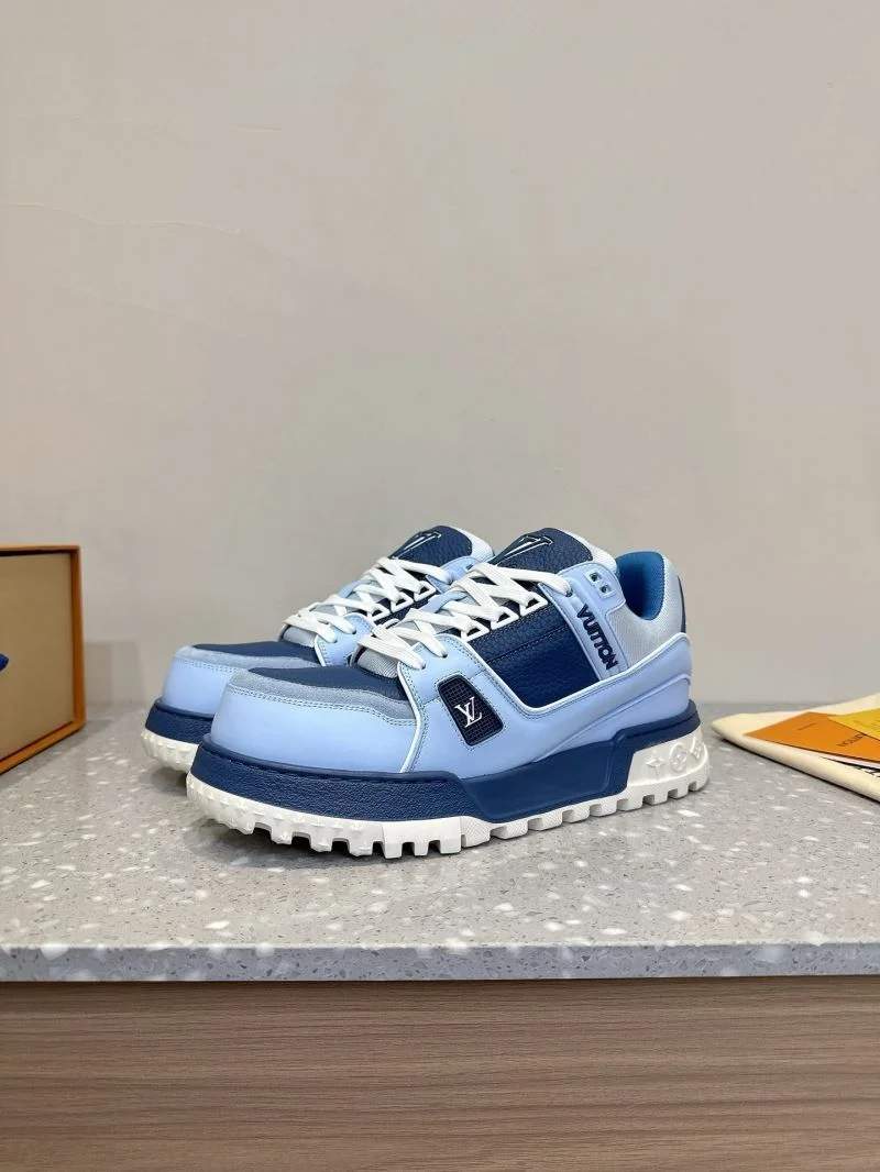 Stylish Louis Vuitton Trainer Sneaker 31572
