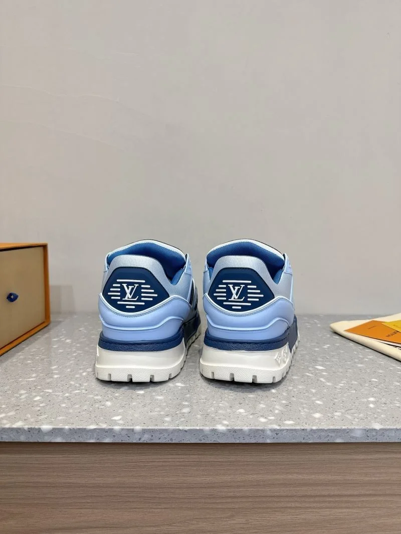 Stylish Louis Vuitton Trainer Sneaker 31572