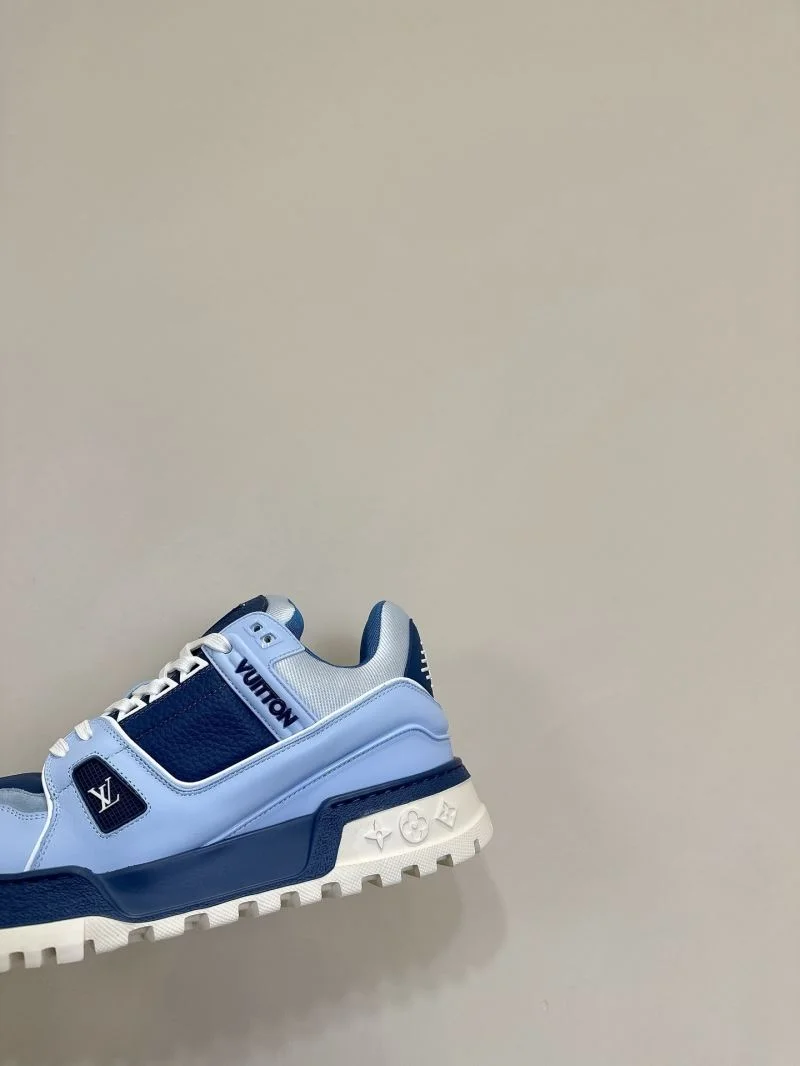 Stylish Louis Vuitton Trainer Sneaker 31572