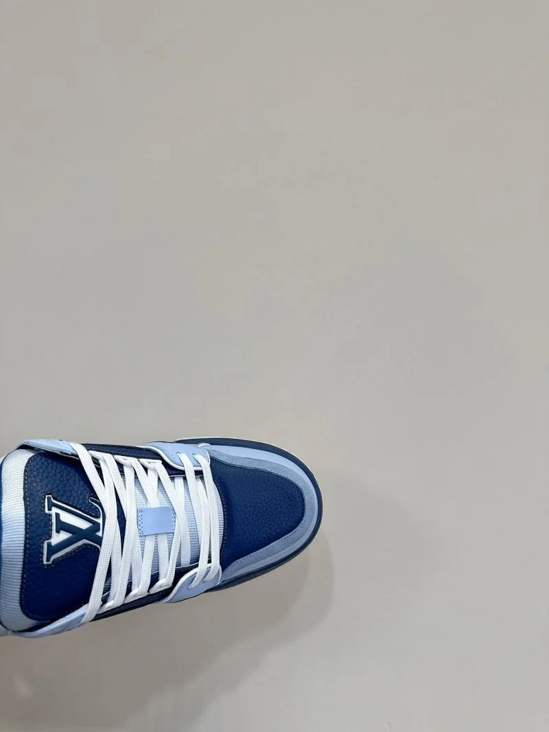 Stylish Louis Vuitton Trainer Sneaker 31572