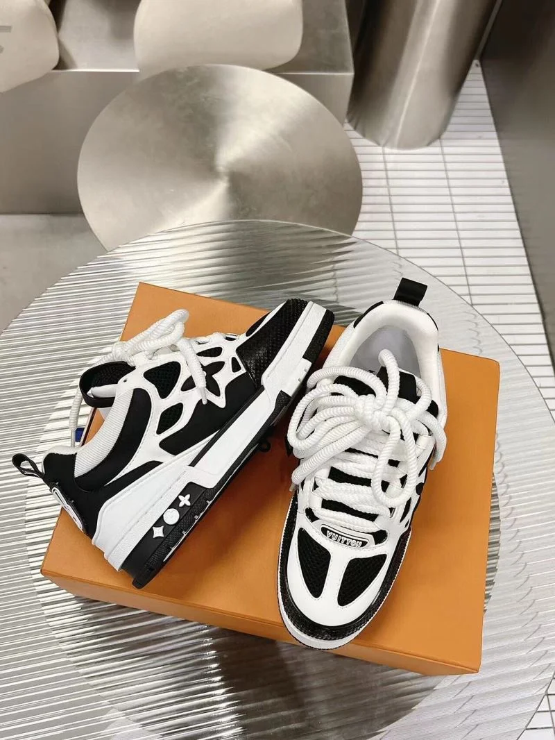 Unique Louis Vuitton Trainer Sneaker 31543