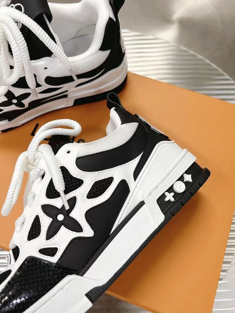 Unique Louis Vuitton Trainer Sneaker 31543
