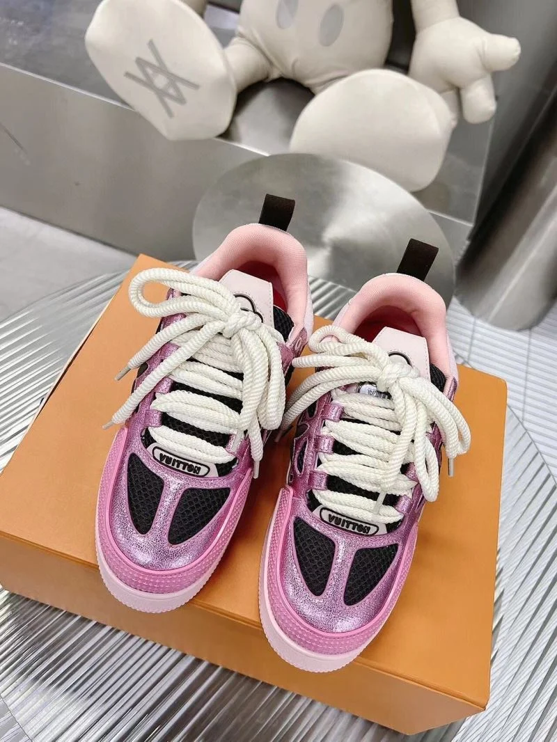 MultiPurpose Louis Vuitton Trainer Sneaker 31537