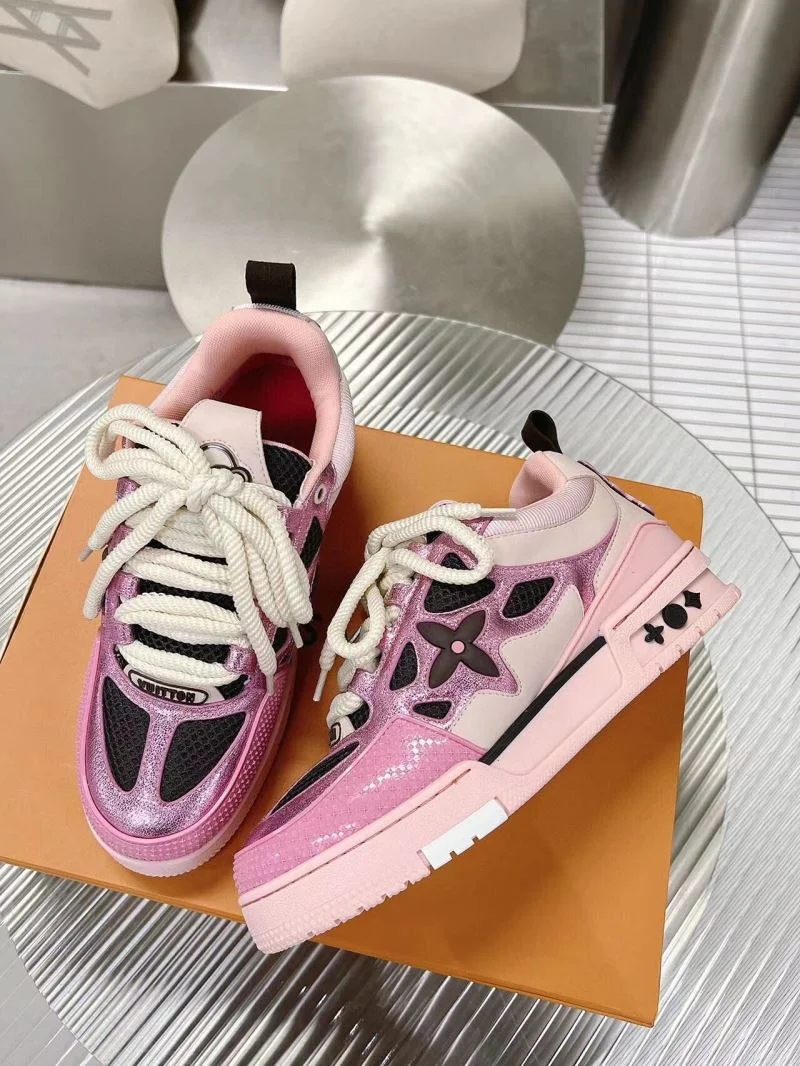 MultiPurpose Louis Vuitton Trainer Sneaker 31537