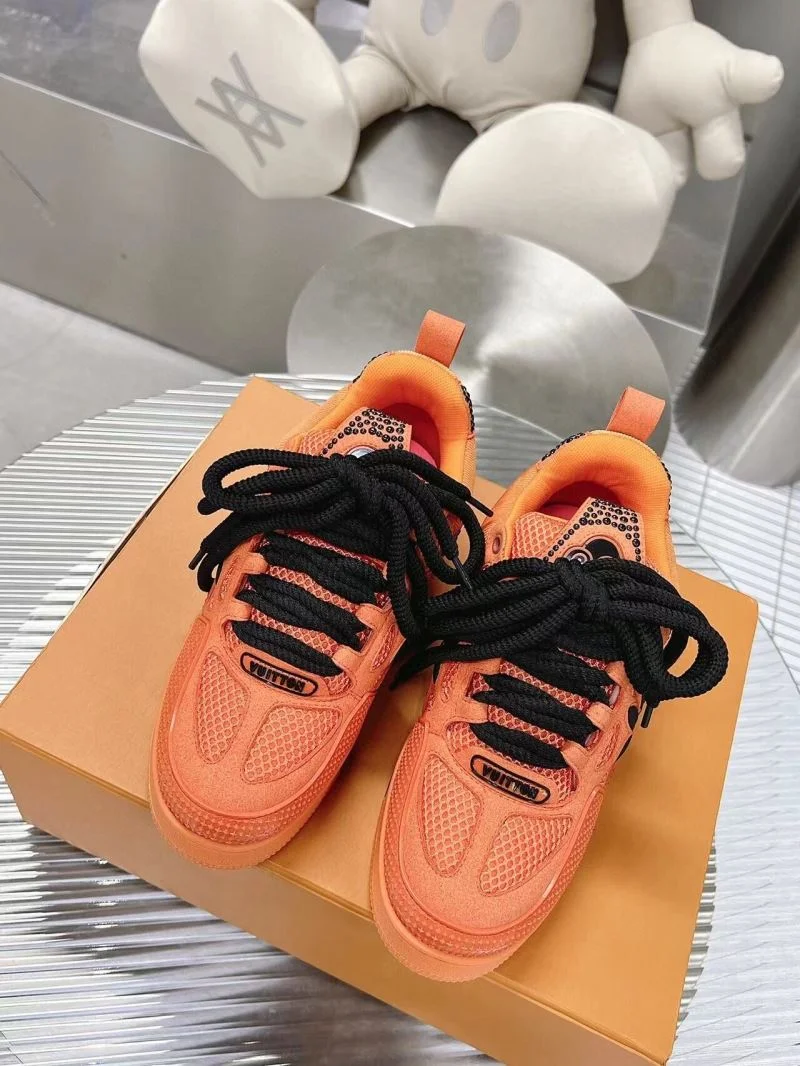 Unisex Louis Vuitton Trainer Sneaker 31548
