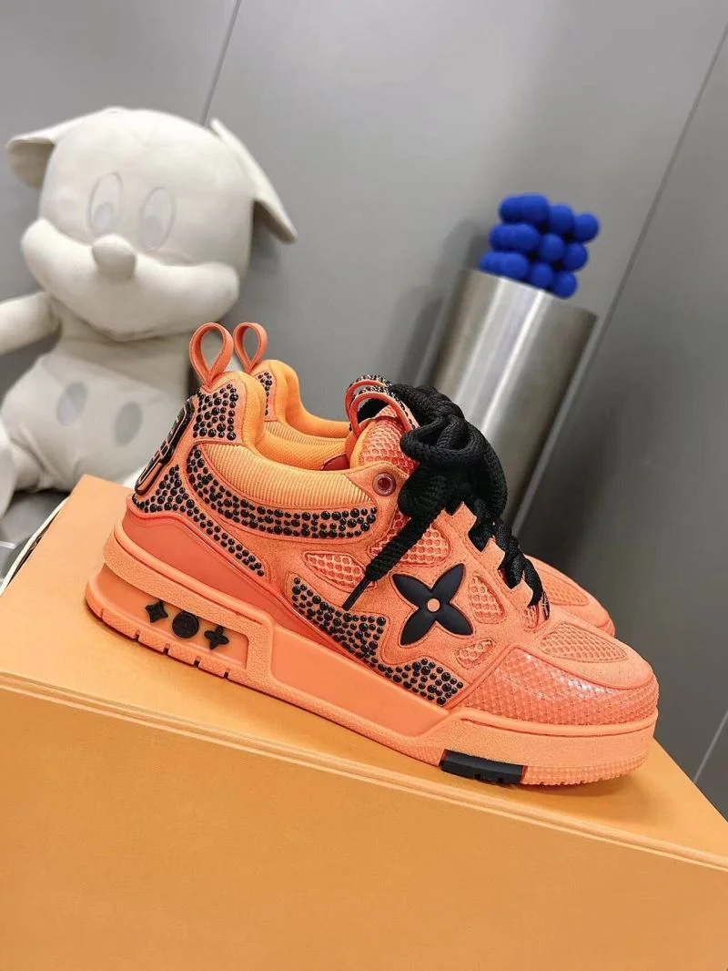 Unisex Louis Vuitton Trainer Sneaker 31548
