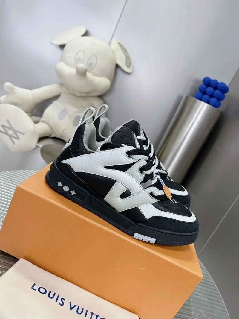 Snug Louis Vuitton Trainer Sneaker 31530