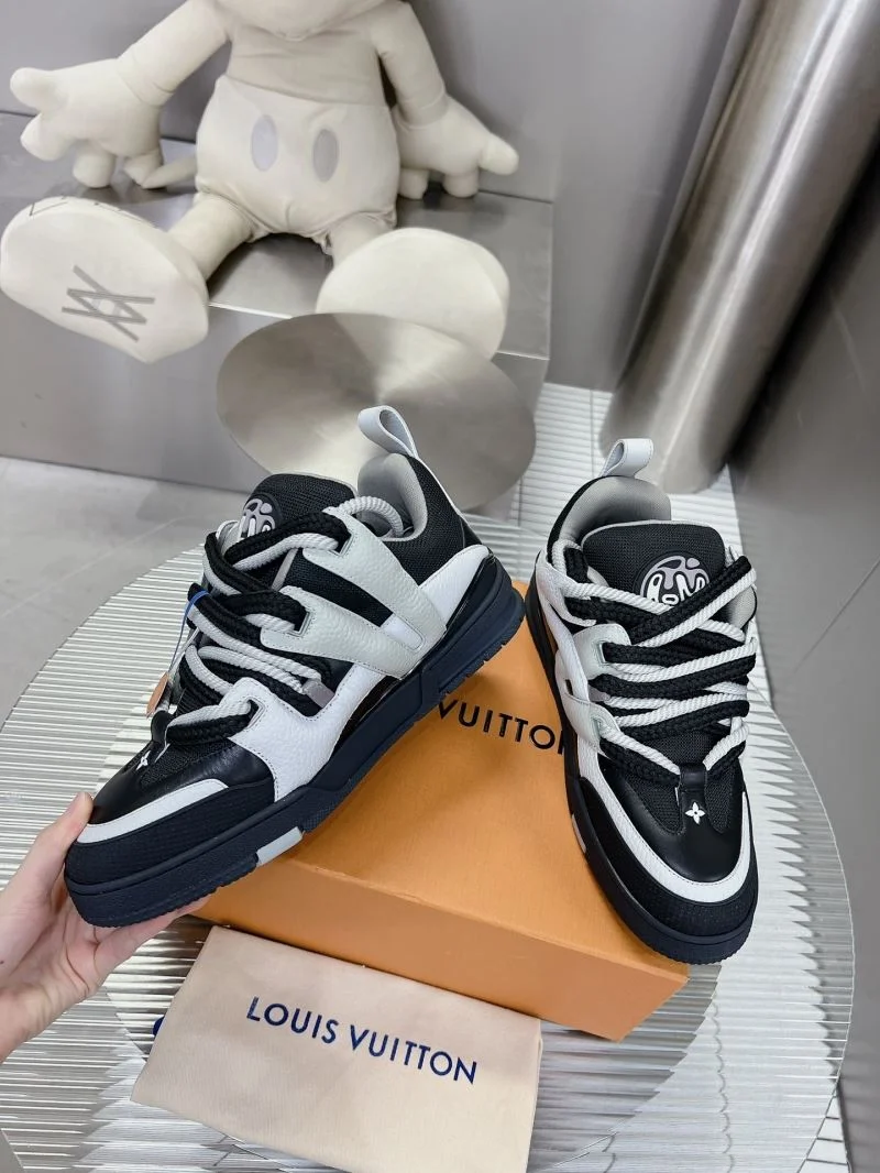 Snug Louis Vuitton Trainer Sneaker 31530