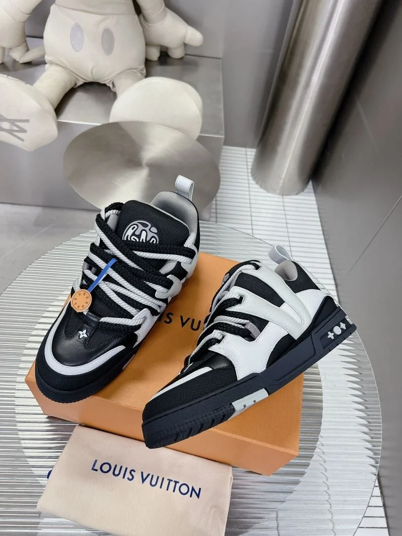 Snug Louis Vuitton Trainer Sneaker 31530