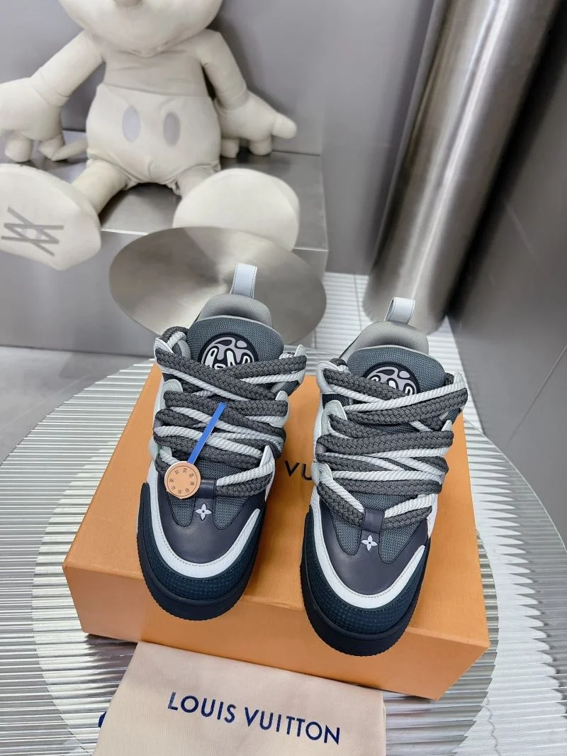 Packable Louis Vuitton Trainer Sneaker 31541