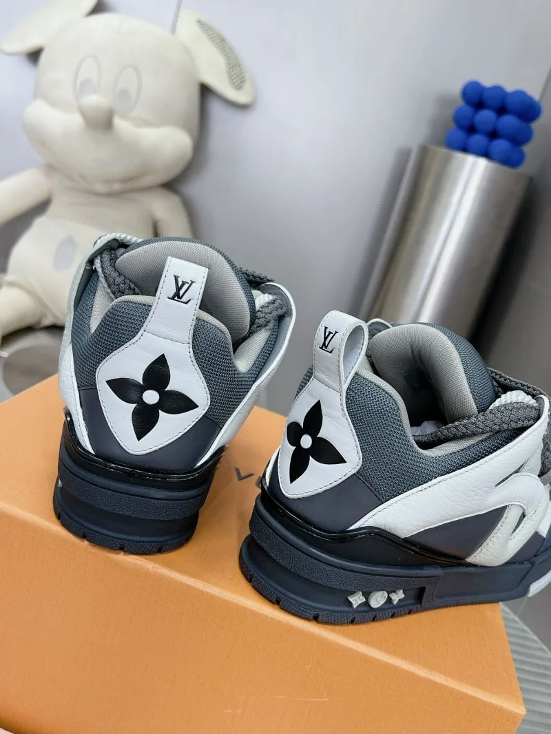 Packable Louis Vuitton Trainer Sneaker 31541