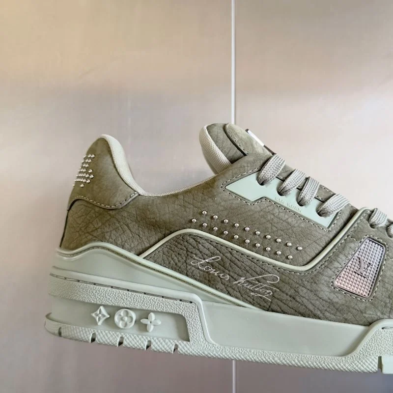 Louis Vuitton Trainer Sneaker WaterResistant 31522