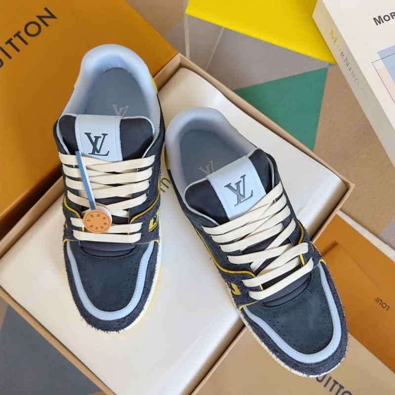 Louis Vuitton Trainer Sneaker ZipUp 31523