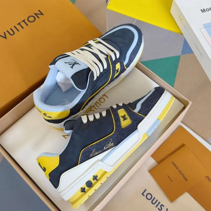 Louis Vuitton Trainer Sneaker ZipUp 31523
