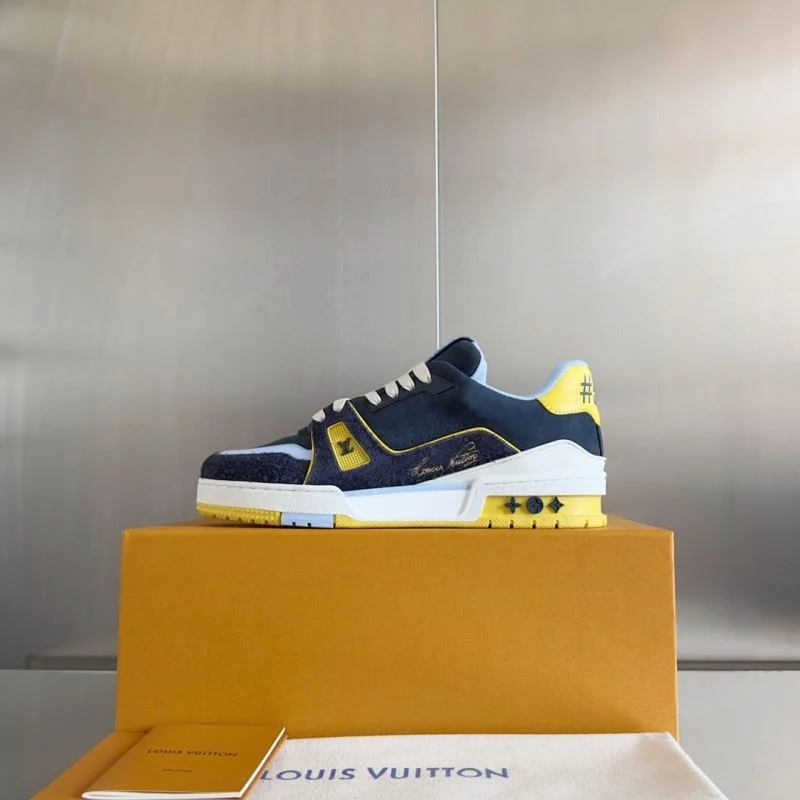 Louis Vuitton Trainer Sneaker ZipUp 31523