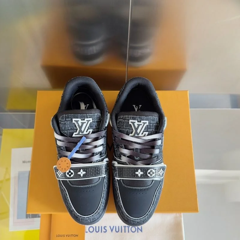 OdorResistant Louis Vuitton Trainer Sneaker 31542