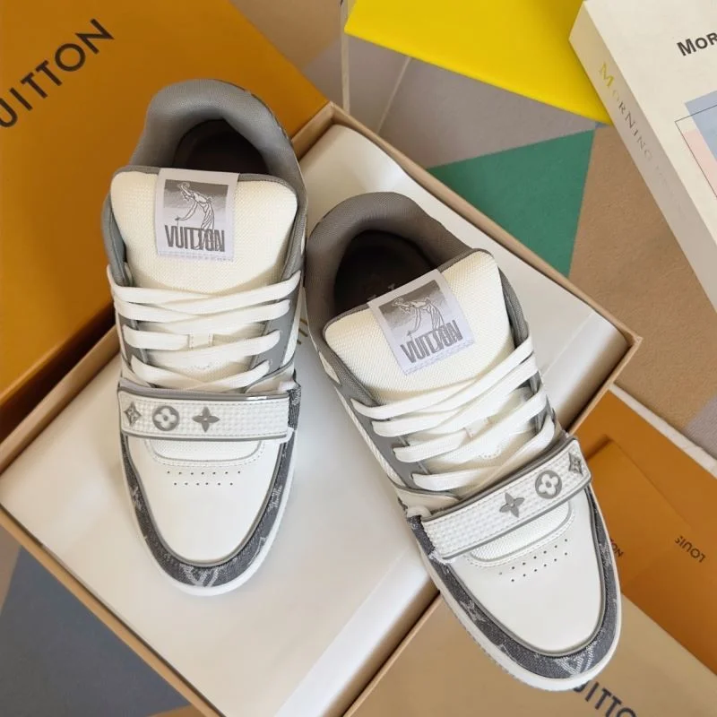 Refined Louis Vuitton Trainer Sneaker 31533