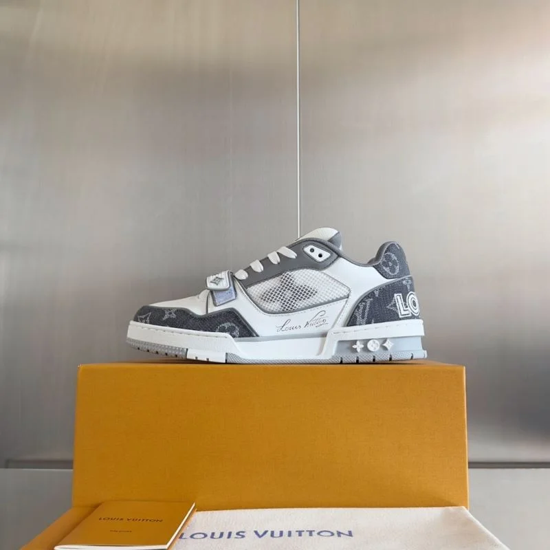 Refined Louis Vuitton Trainer Sneaker 31533