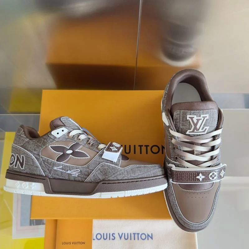 UrbanStyle Louis Vuitton Trainer Sneaker 31521