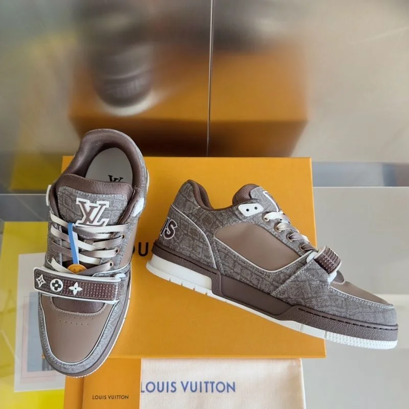 UrbanStyle Louis Vuitton Trainer Sneaker 31521