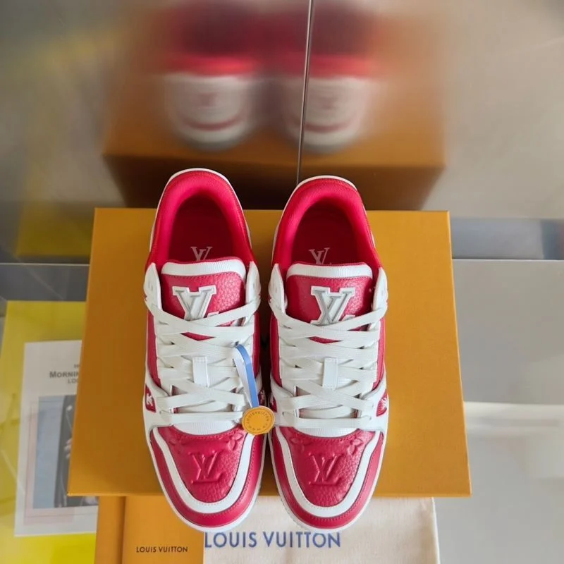 Louis Vuitton Trainer Sneaker Minimalist 31525