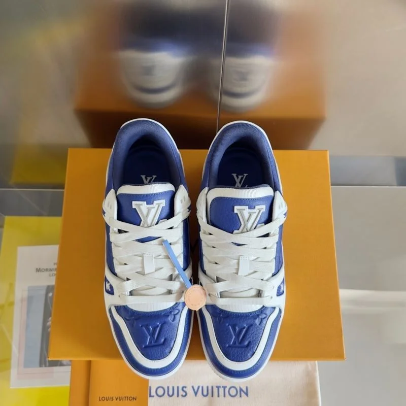 Louis Vuitton Trainer Sneaker Breathable 31519