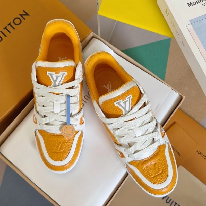 Louis Vuitton Trainer Sneaker UrbanChic 31520