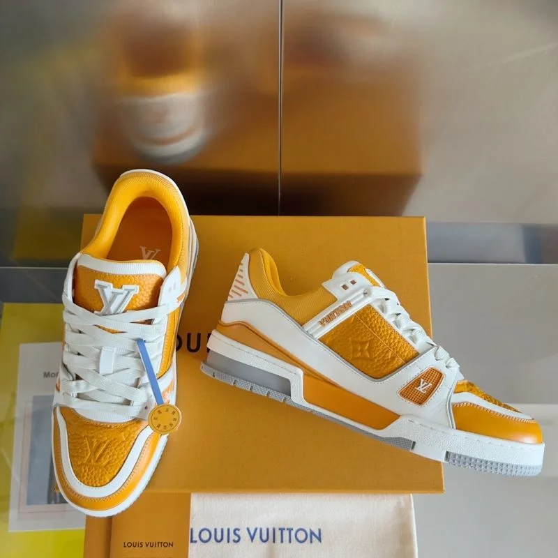 Louis Vuitton Trainer Sneaker UrbanChic 31520