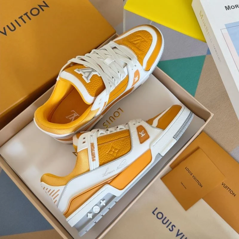 Louis Vuitton Trainer Sneaker UrbanChic 31520