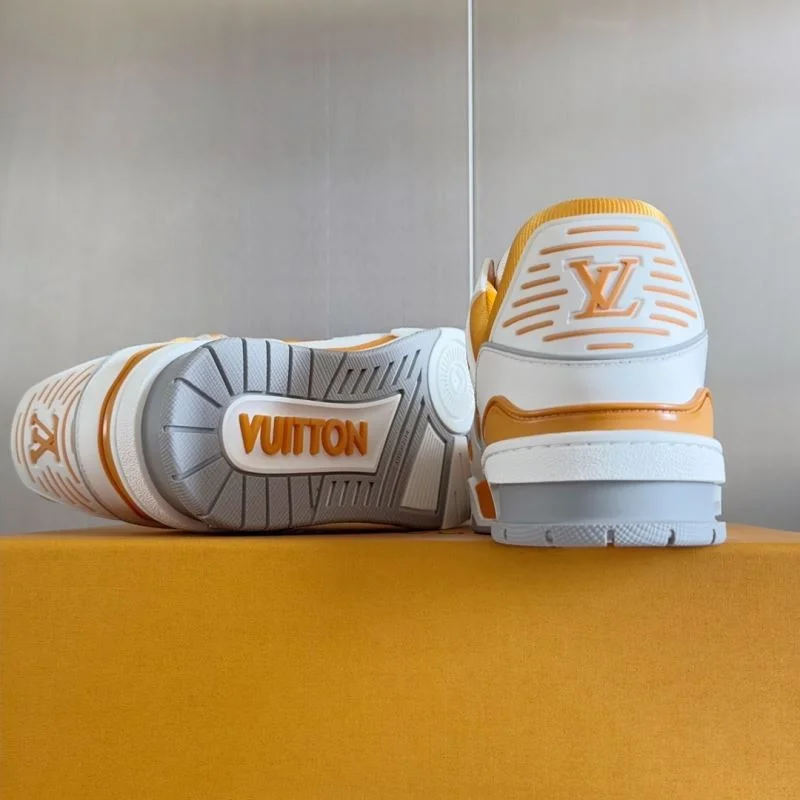 Louis Vuitton Trainer Sneaker UrbanChic 31520